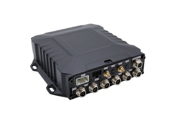 4 AHD + 8 IP dash cameras